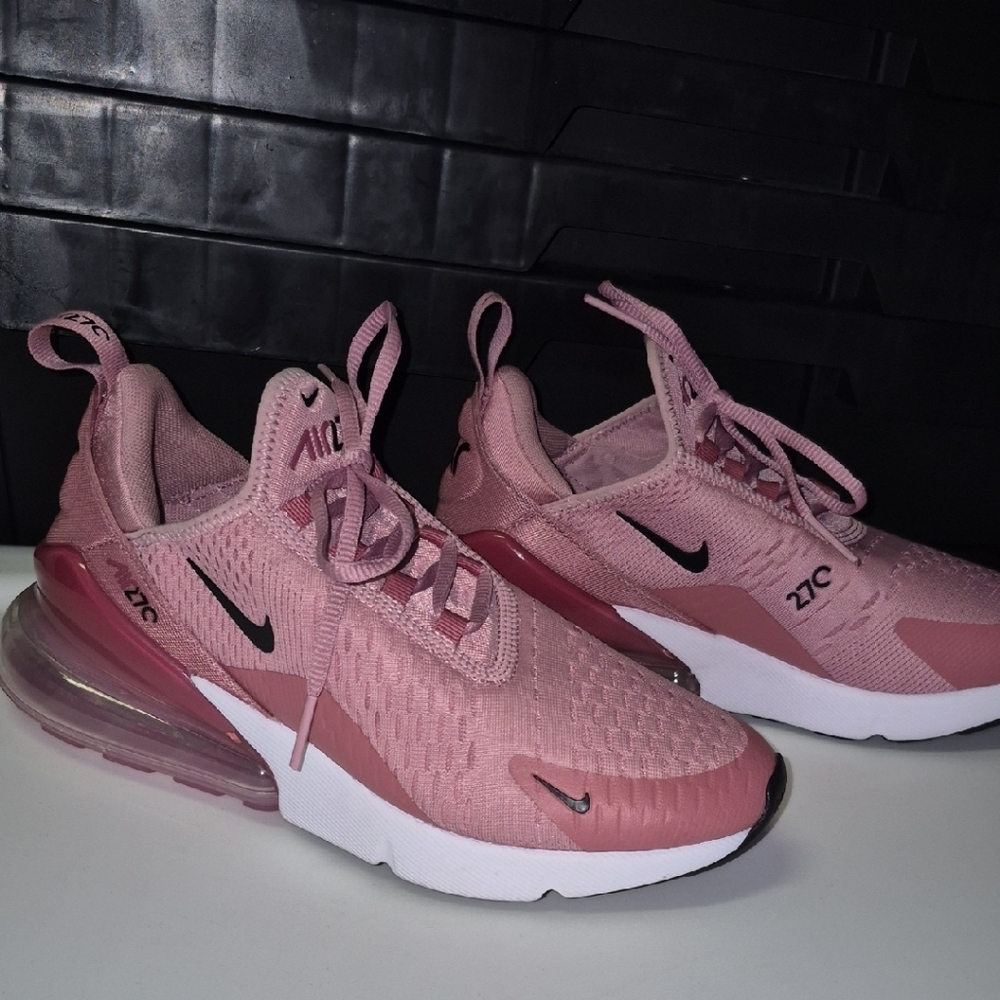 Nike Pink Air Max 270 Sneakers with Air Bubble